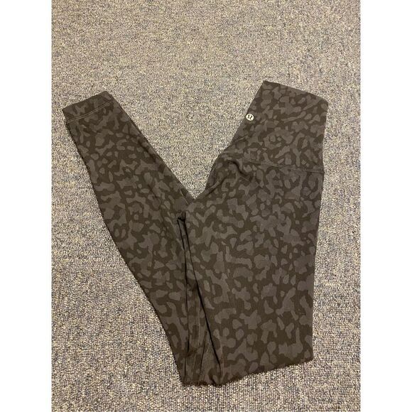 Lululemon leggings - Picture 1 of 2
